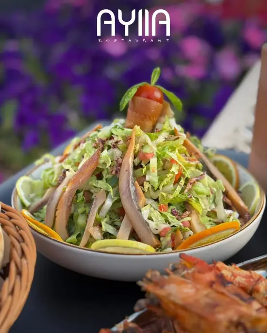 fresh seafood restaurant dubai salad dish